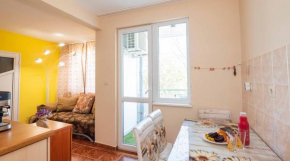 Lazur Burgas 102